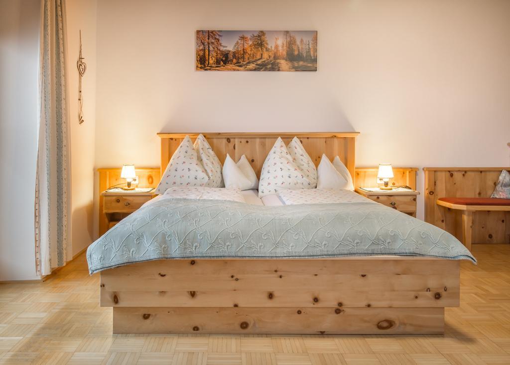 Bio-Bergbauernhof Weger Apartment เดลลัค ภายนอก รูปภาพ