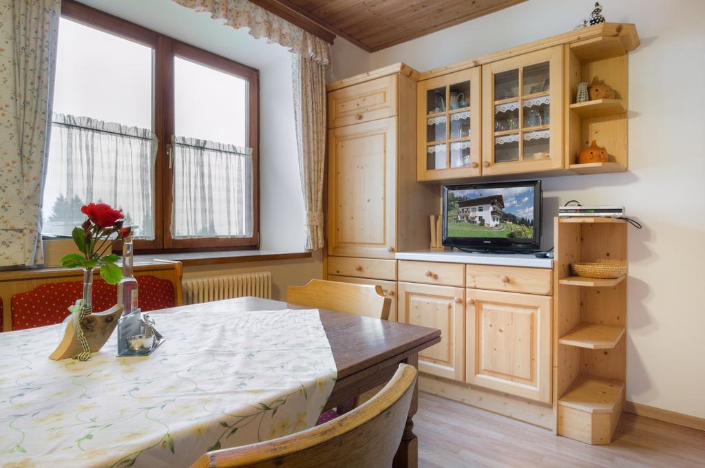 Bio-Bergbauernhof Weger Apartment เดลลัค ภายนอก รูปภาพ