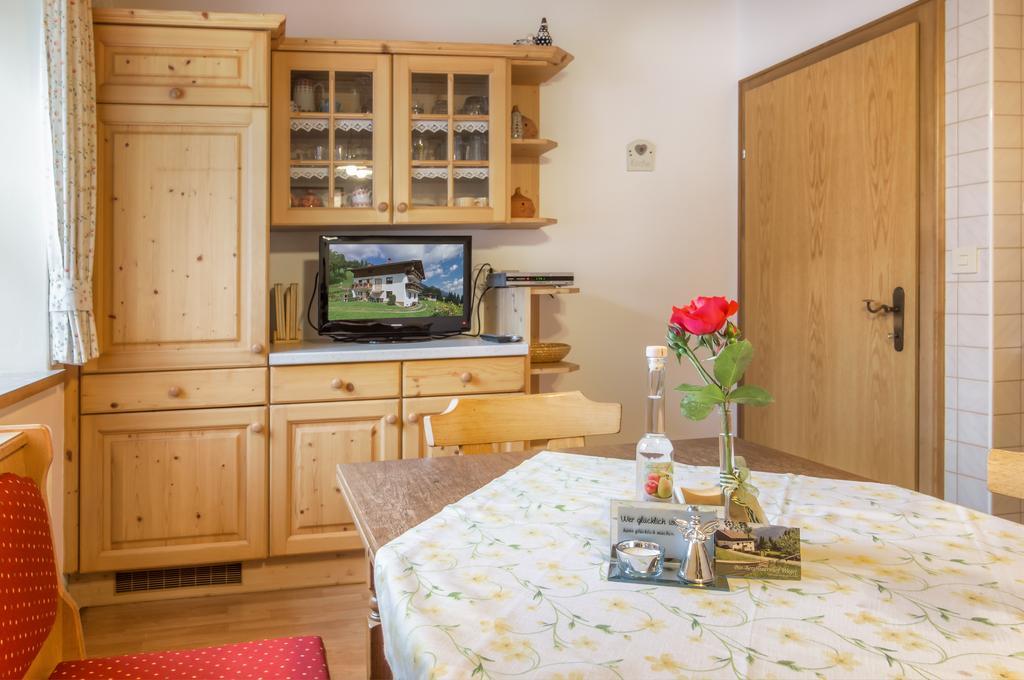 Bio-Bergbauernhof Weger Apartment เดลลัค ภายนอก รูปภาพ