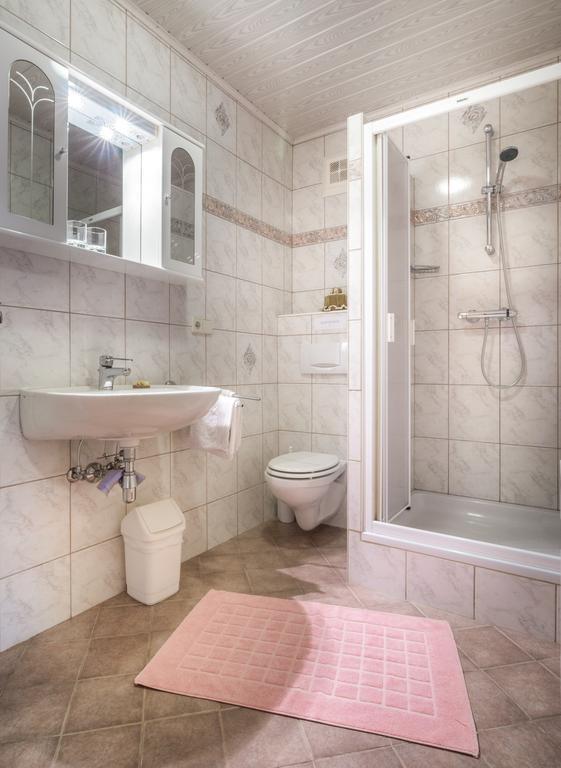 Bio-Bergbauernhof Weger Apartment เดลลัค ภายนอก รูปภาพ