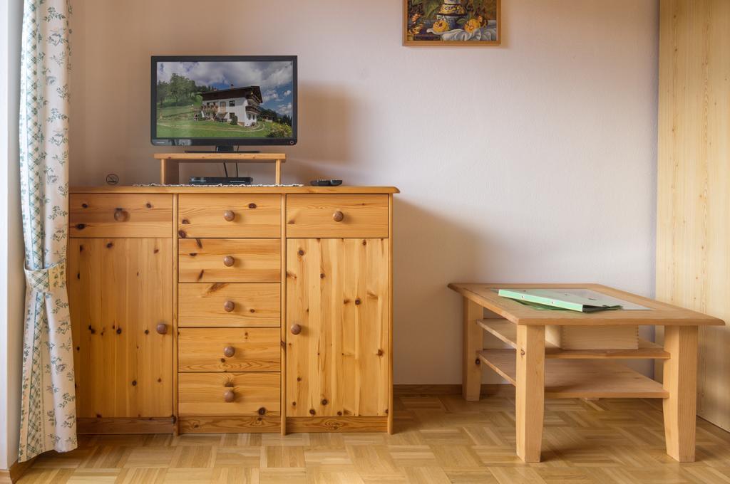 Bio-Bergbauernhof Weger Apartment เดลลัค ภายนอก รูปภาพ