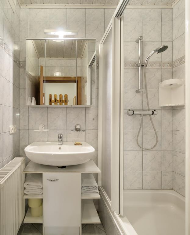 Bio-Bergbauernhof Weger Apartment เดลลัค ภายนอก รูปภาพ